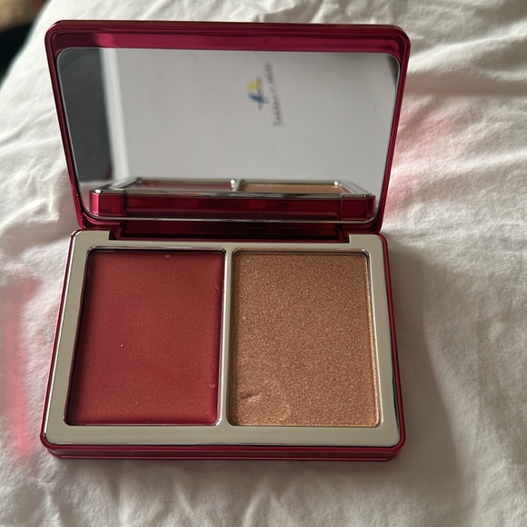 NEW - Blush and Highlighter - Picture 2 of 2